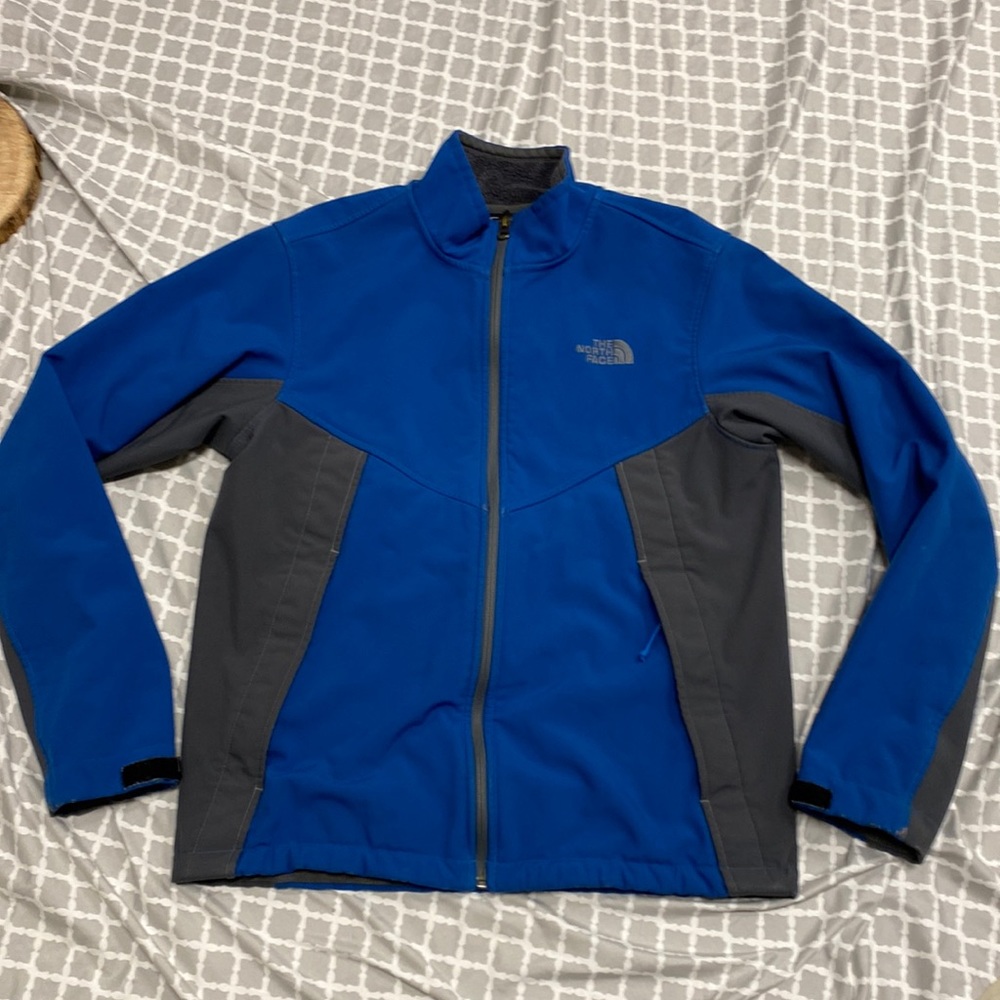The North Face. Men’s Medium.